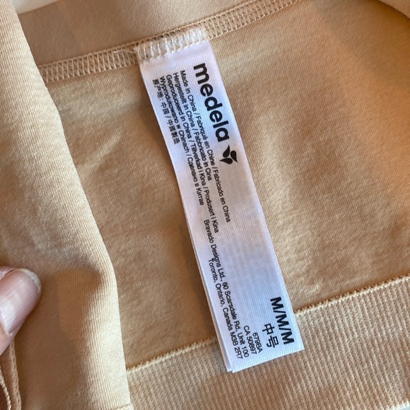 Medela bra size medium - Picture 6 of 6